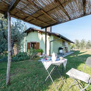 Belvilla By Oyo Il Leccio E Le Rose Casa vacanze